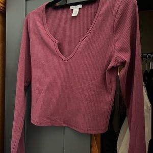 Maroon pink long sleeve top